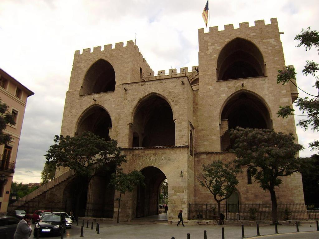 Valenciaflats Torres De Serrano Bagian luar foto